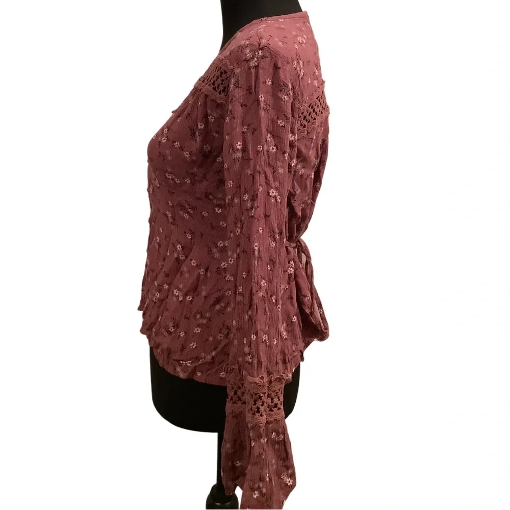 American Rag Mauve Floral Button-Up Blouse - Picture 5 of 5